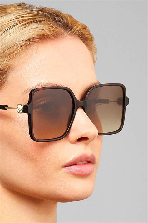 fendi sun glasses women|fendi sunglasses oversize.